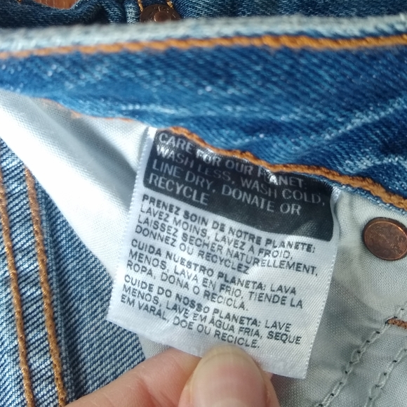 Levi's premium SF wedgie distressed jeans - Picture 9 of 9